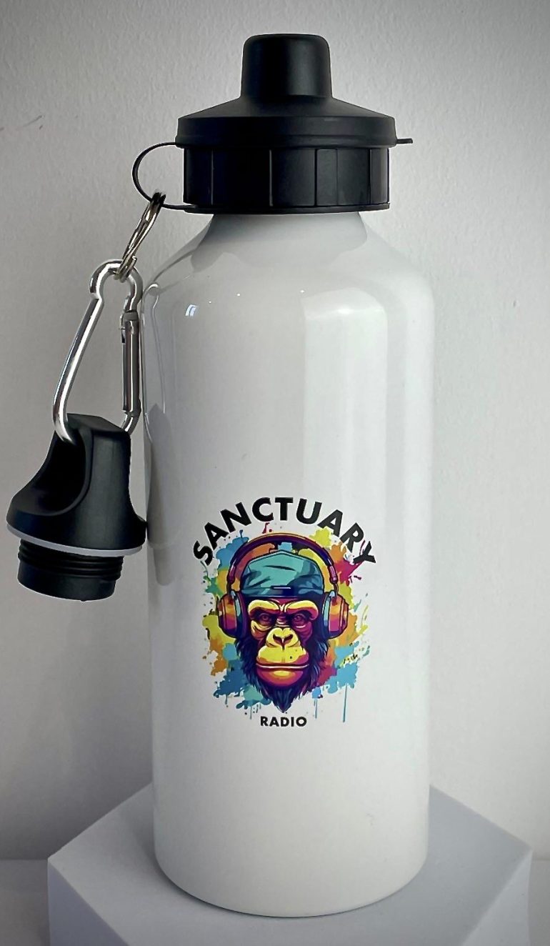 FRONT OF ALUMINIUM WATER BOTTLE